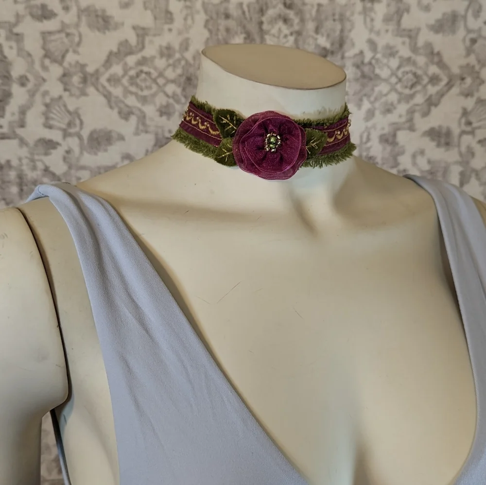 Handmade Jewel Tone Rosette Plum and Olive Green Chiffon & Velvet Floral Choker - Picture 5 of 10